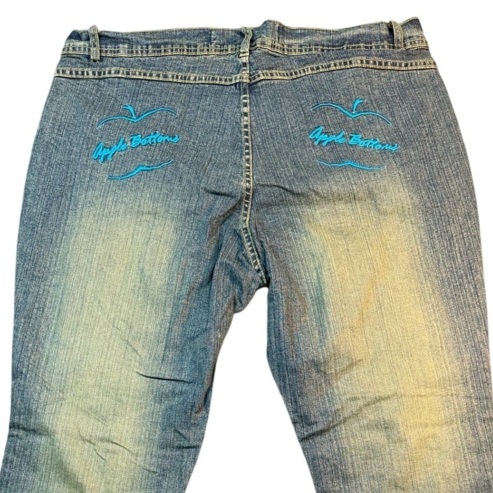 VTG Apple Bottoms Women Jeans Size 18W Distressed Bootcut Embroidered Blue NWT